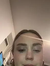 CherryEmmy stripchat stream image