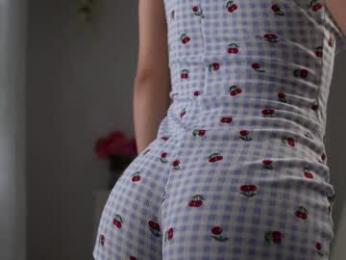 littlegreekflower chaturbate stream image