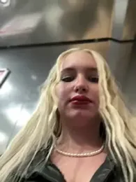 Milkyy_wway stripchat stream image