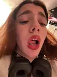 Lily__Belle stripchat stream image