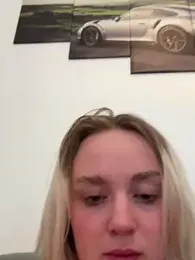 CherryEmmy stripchat stream image