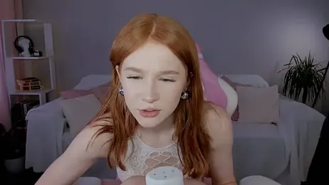 Leahsthetics stripchat stream image