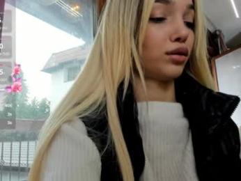 sassyt33n chaturbate stream image