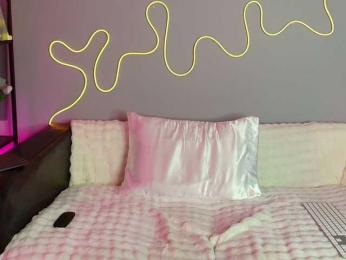 Tiiina bongacams stream image