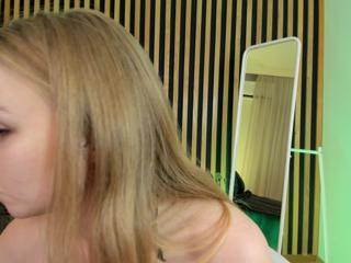 Mia Meowy flirt4free stream image