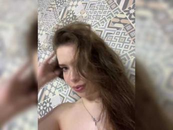 YourLadyyy bongacams stream image