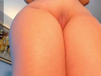 MadelineFox bongacams stream image