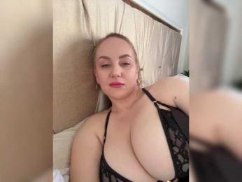 cherryygirl bongacams stream image