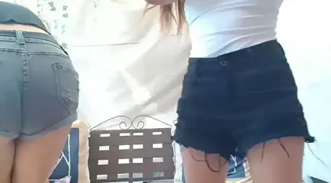 3littleschoolteens stripchat stream image