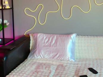 Tiiina bongacams stream image