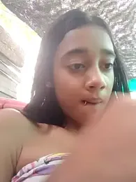 Zoe_Sweett18 stripchat stream image