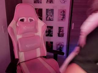 emilyhick camsoda stream image