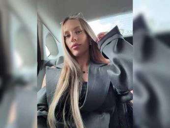 ALVUWKA bongacams stream image