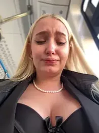 Milkyy_wway stripchat stream image