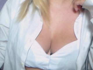 Sally Verda flirt4free stream image