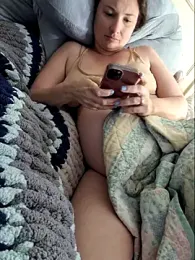 MilfyMrsRobinson stripchat stream image