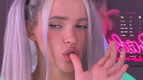 mikkixmeow stripchat stream image