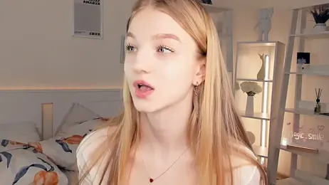 YuNabif stripchat stream image