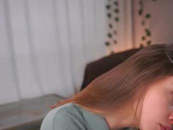 little_poetry chaturbate stream image