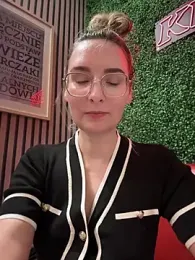 The_Snowwhitee stripchat stream image