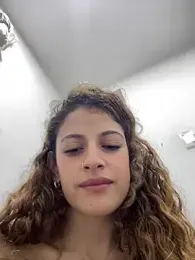 alana15 stripchat stream image