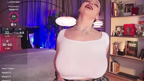 LunaNight stripchat stream image