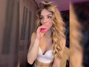 ilittleheart bongacams stream image