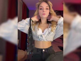 ilittleheart bongacams stream image