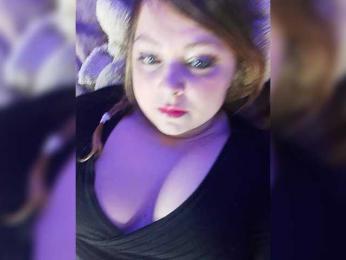FLUFFY_BEAUTY bongacams stream image