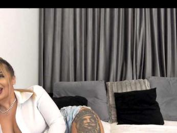 lovelyblondyx bongacams stream image