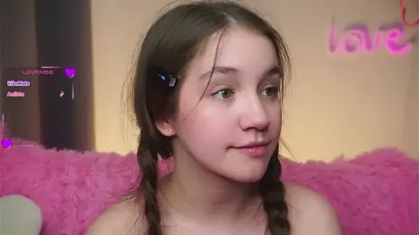 AmiLewis stripchat stream image