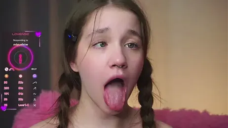 AmiLewis stripchat stream image