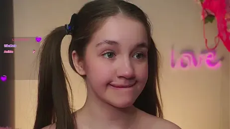 AmiLewis stripchat stream image