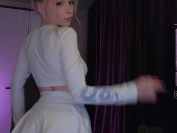 fymryn bongacams stream image