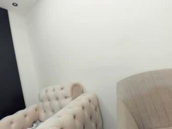 ehotlovea chaturbate stream image