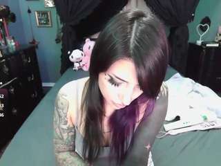 sallylynn camsoda stream image