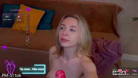 Holl1Would stripchat stream image