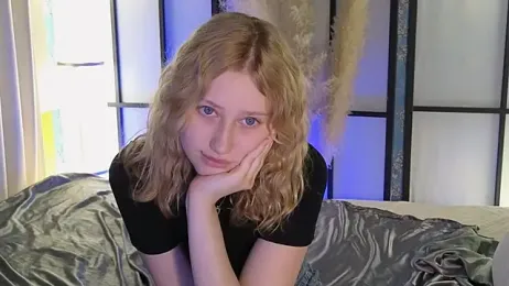 belinnycute stripchat stream image