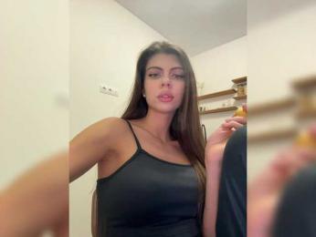 Roxysh bongacams stream image