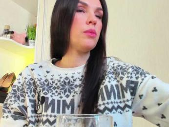 Femdomheels bongacams stream image