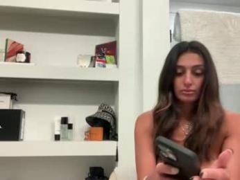 camiliakxoxo chaturbate stream image