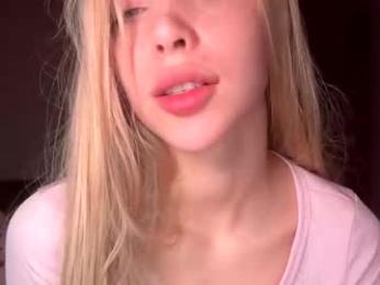 cutieeeeva chaturbate stream image