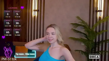 Holl1Would stripchat stream image