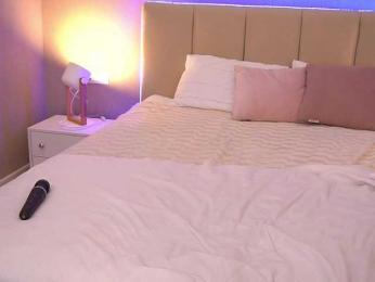 KiraRoxx bongacams stream image