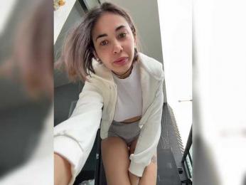 wlcm2talilia bongacams stream image