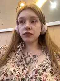 Honey___Hot stripchat stream image