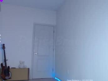 petitebrat chaturbate stream image