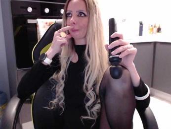 blondalina bongacams stream image