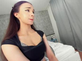 ehotlovea chaturbate stream image