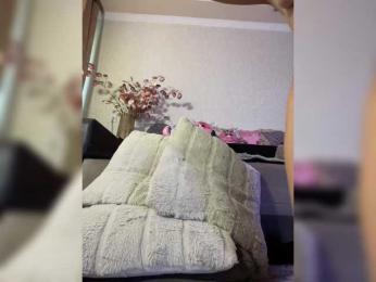 LALI_XS bongacams stream image